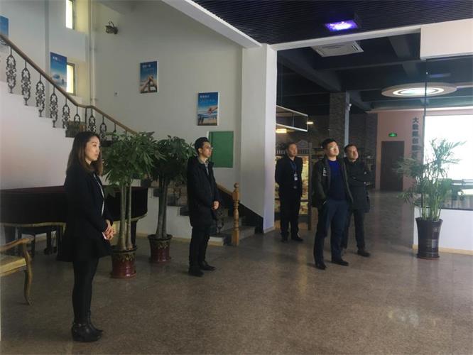 张主任一行参观加拿大pc28预测服务表包基地.jpg 张主任一行参观加拿大pc28预测服务表包基地.jpg